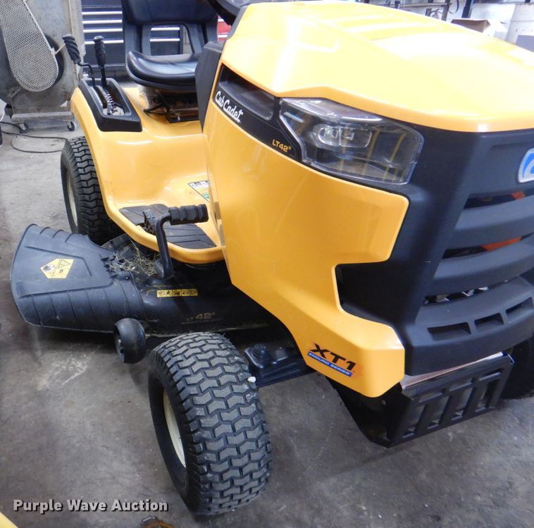 image for item KX9676 Cub Cadet XT1 LT42  lawn mower