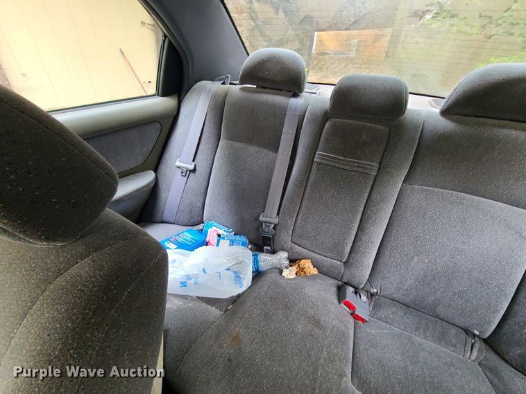 image for item L1273 2001 Kia Optima SE