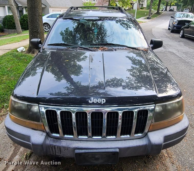 image for item L1276 1999 Jeep Grand Cherokee Laredo  SUV