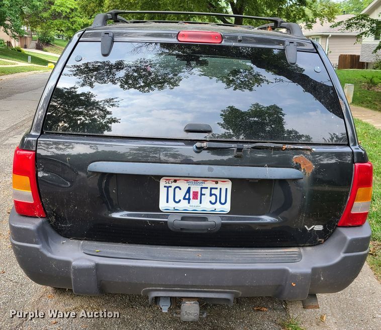 image for item L1276 1999 Jeep Grand Cherokee Laredo  SUV
