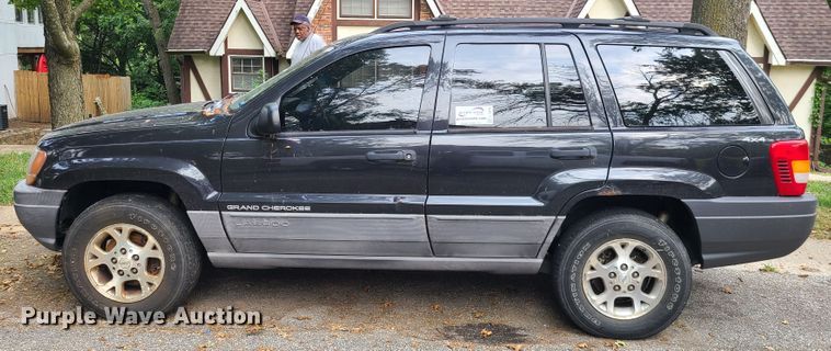 image for item L1276 1999 Jeep Grand Cherokee Laredo  SUV