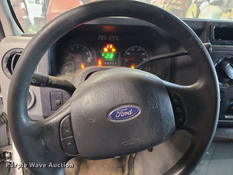 image for item L1338 2011 Ford E250  van