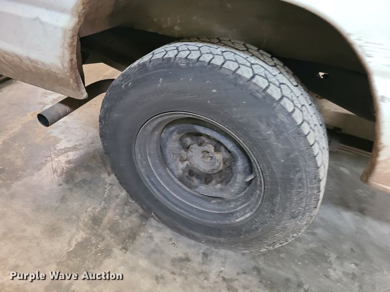 image for item L1338 2011 Ford E250  van