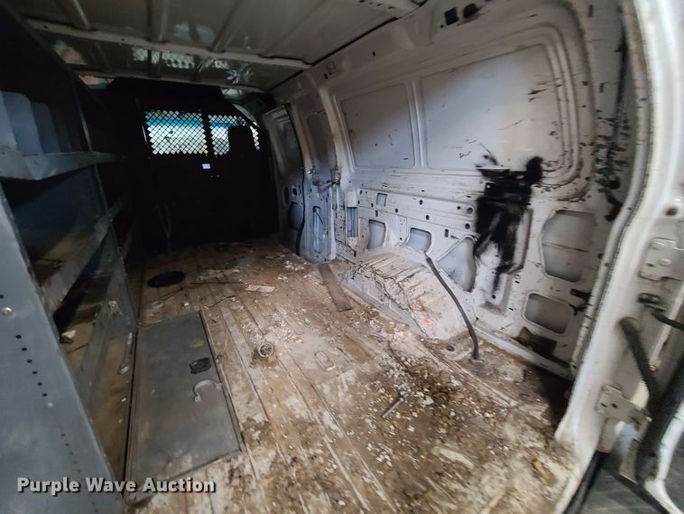 image for item L1338 2011 Ford E250  van