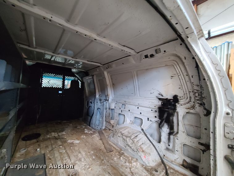 image for item L1338 2011 Ford E250  van