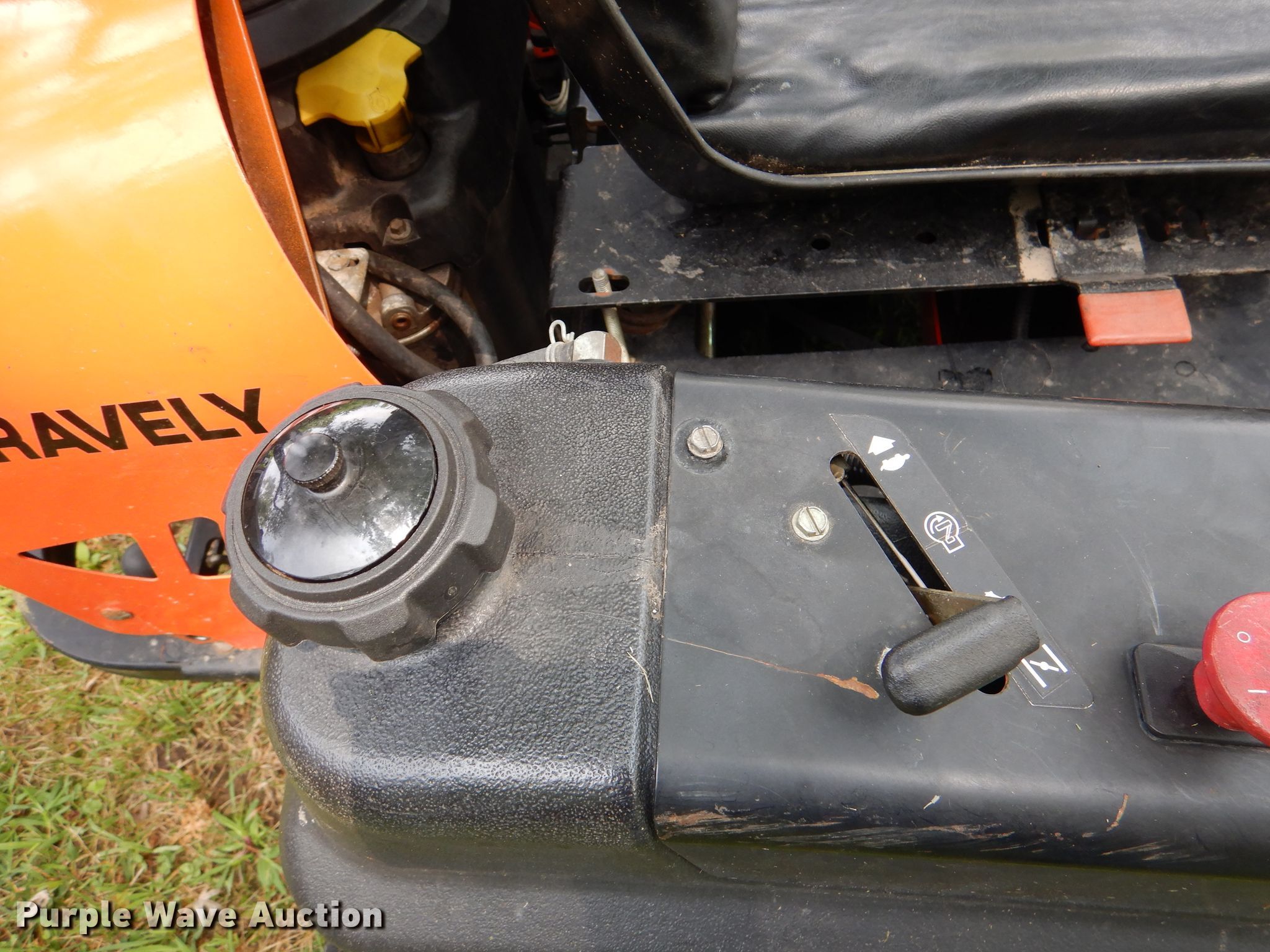 Gravely ZT1740 ZTR lawn mower in Kansas City, KS Item DM1280 sold
