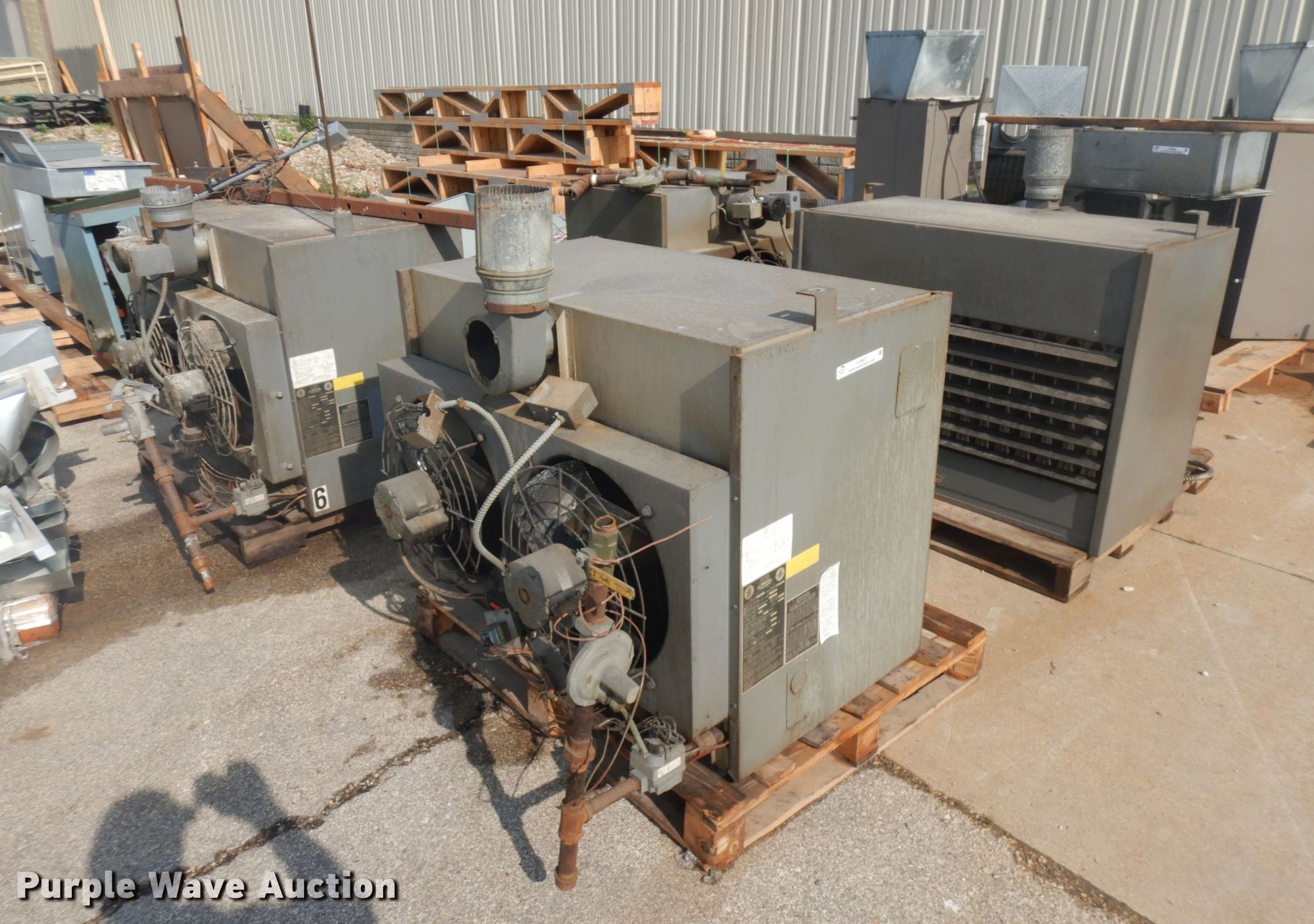 (4) Dayton furnaces in Anamosa, IA Item IL9937 for sale Purple Wave