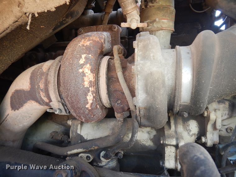 image for item DH5597 1987 Ford L9000  flatbed truck