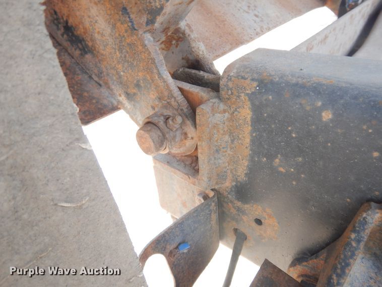 image for item DH5597 1987 Ford L9000  flatbed truck