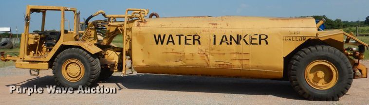 image for item DJ0487 1990 Caterpillar 613C  water wagon
