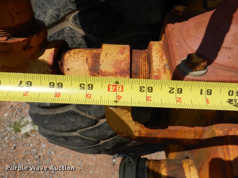 image for item DJ0487 1990 Caterpillar 613C  water wagon