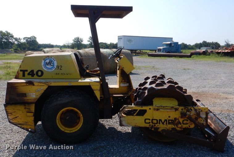 image for item DJ0488 1994 Compac T40  single drum vibratory roller