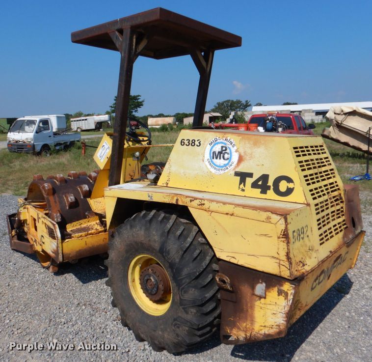 image for item DJ0488 1994 Compac T40  single drum vibratory roller