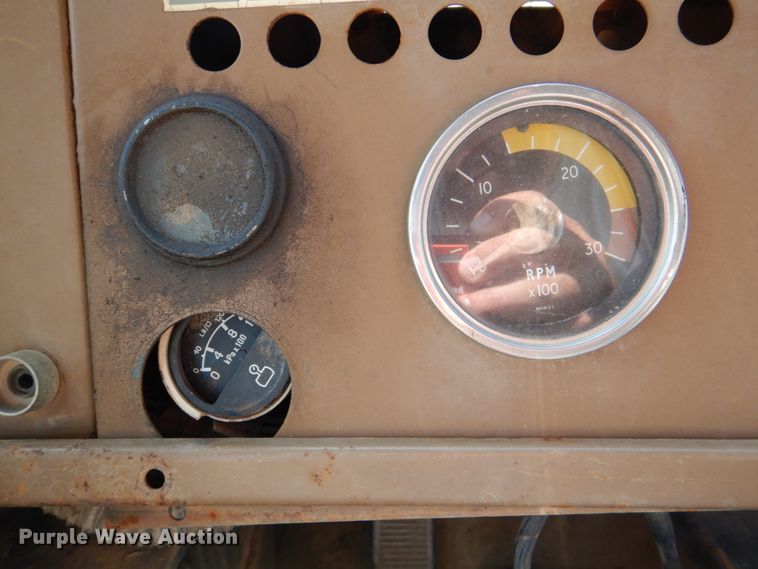 image for item DJ0490 1989 Caterpillar D300B  haul truck