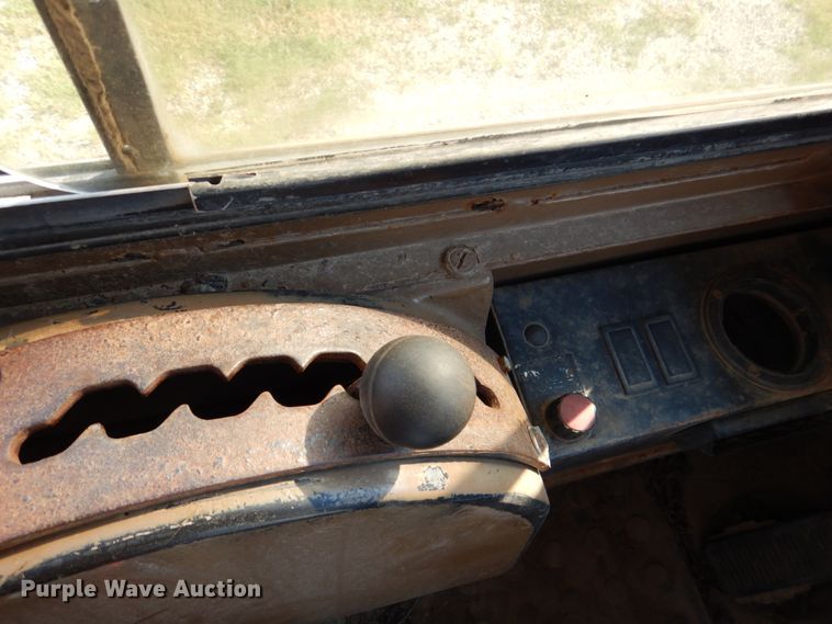 image for item DJ0490 1989 Caterpillar D300B  haul truck