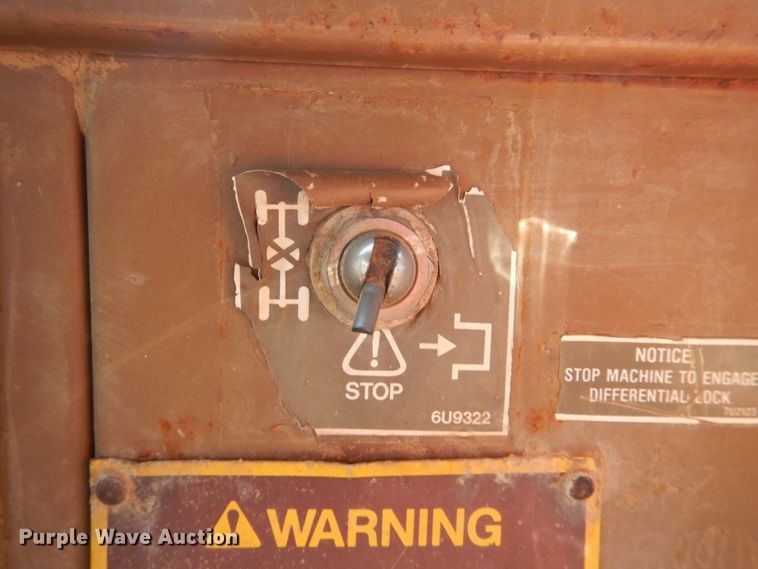 image for item DJ0490 1989 Caterpillar D300B  haul truck