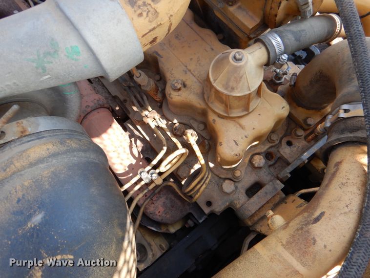 image for item DJ0490 1989 Caterpillar D300B  haul truck