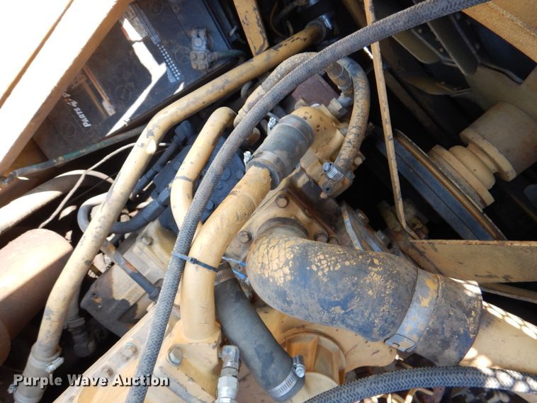 image for item DJ0490 1989 Caterpillar D300B  haul truck