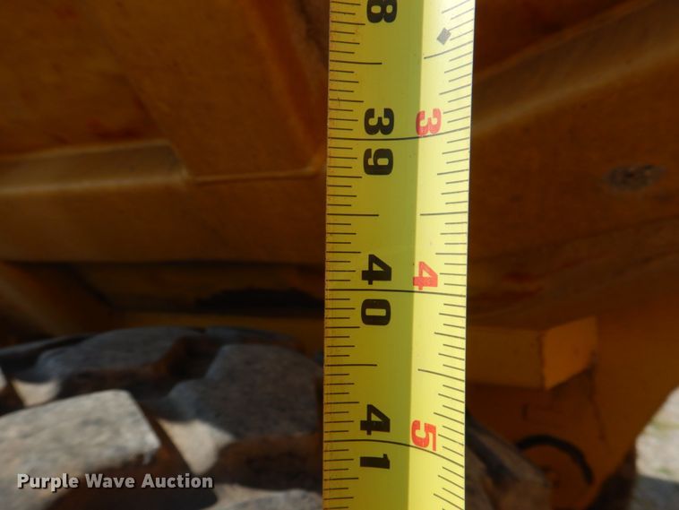 image for item DJ0490 1989 Caterpillar D300B  haul truck