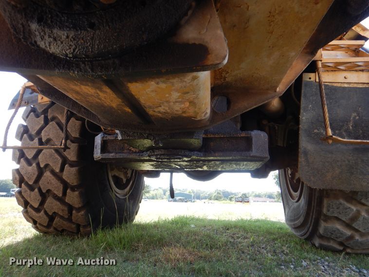 image for item DJ0490 1989 Caterpillar D300B  haul truck