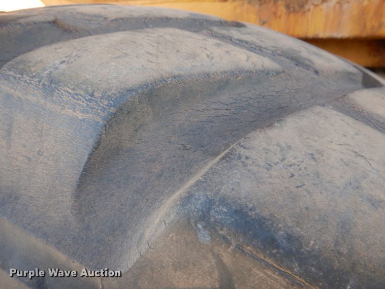 image for item DJ0490 1989 Caterpillar D300B  haul truck