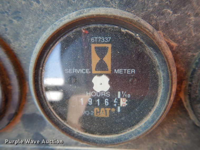 image for item DJ0491 1993 Caterpillar D300D  articulated haul truck