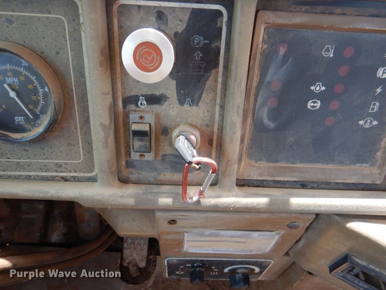 image for item DJ0491 1993 Caterpillar D300D  articulated haul truck