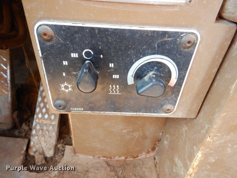 image for item DJ0491 1993 Caterpillar D300D  articulated haul truck