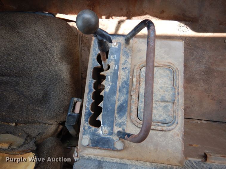 image for item DJ0491 1993 Caterpillar D300D  articulated haul truck