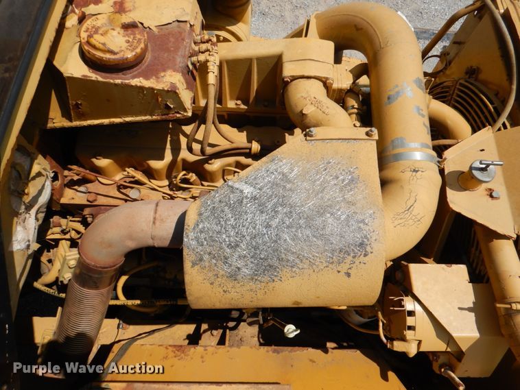 image for item DJ0491 1993 Caterpillar D300D  articulated haul truck