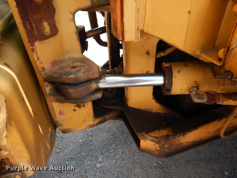 image for item DJ0491 1993 Caterpillar D300D  articulated haul truck