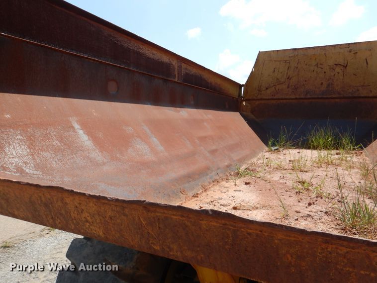 image for item DJ0491 1993 Caterpillar D300D  articulated haul truck