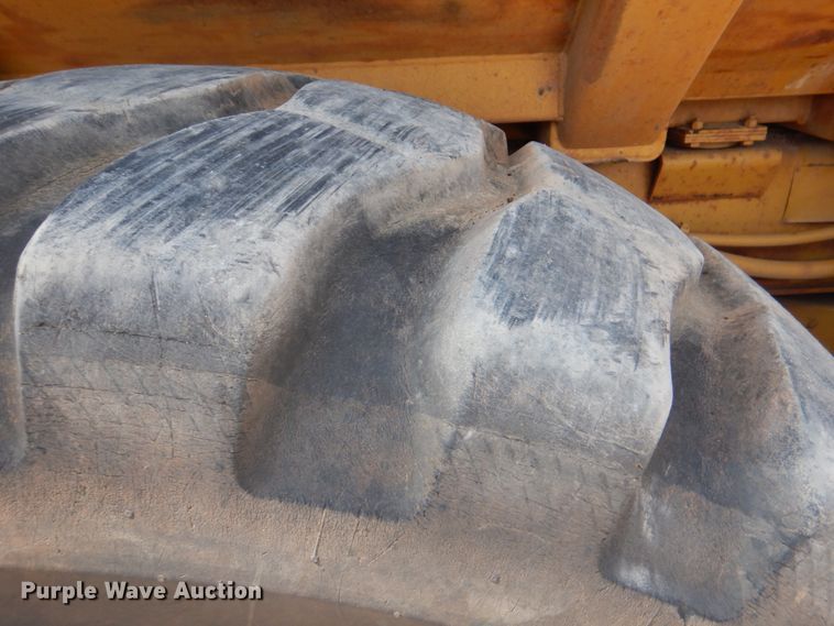 image for item DJ0491 1993 Caterpillar D300D  articulated haul truck