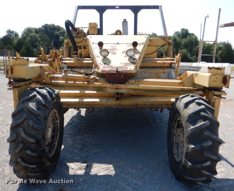 image for item DJ0492 1990 Caterpillar SS-250  soil stabilizer