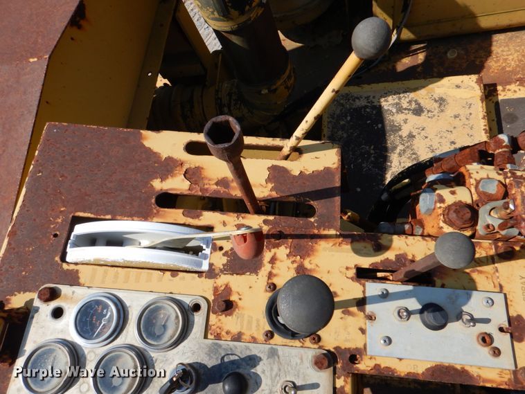 image for item DJ0492 1990 Caterpillar SS-250  soil stabilizer