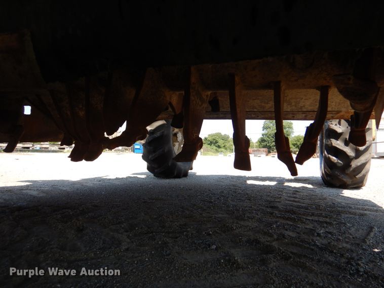 image for item DJ0492 1990 Caterpillar SS-250  soil stabilizer