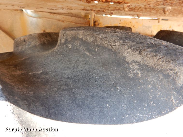 image for item DJ0492 1990 Caterpillar SS-250  soil stabilizer