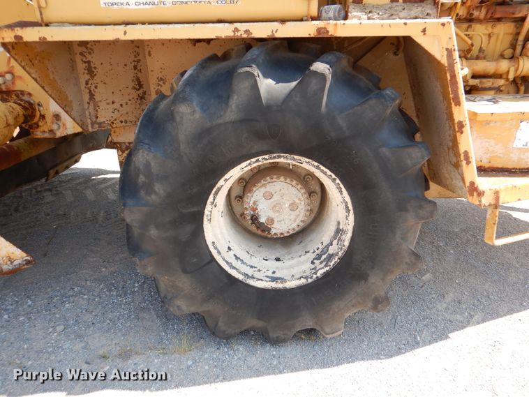 image for item DJ0492 1990 Caterpillar SS-250  soil stabilizer