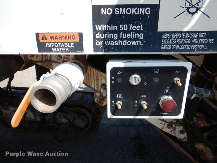 image for item DJ0495 2010 Roadtec RX500  milling machine