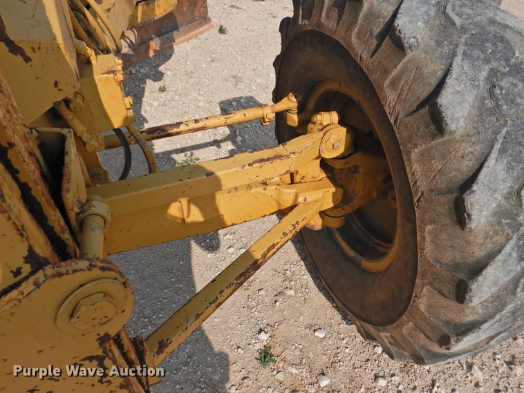 image for item DK2396 1977 Caterpillar 120G  motor grader