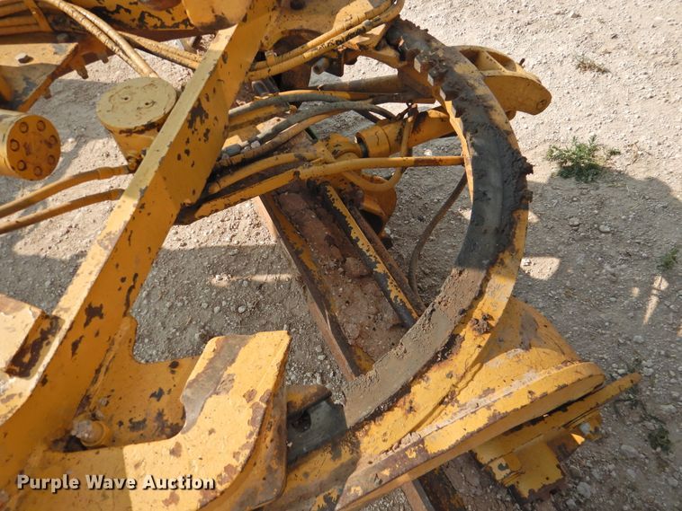 image for item DK2396 1977 Caterpillar 120G  motor grader