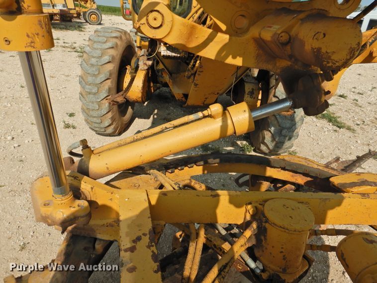 image for item DK2396 1977 Caterpillar 120G  motor grader