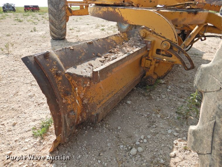 image for item DK2396 1977 Caterpillar 120G  motor grader
