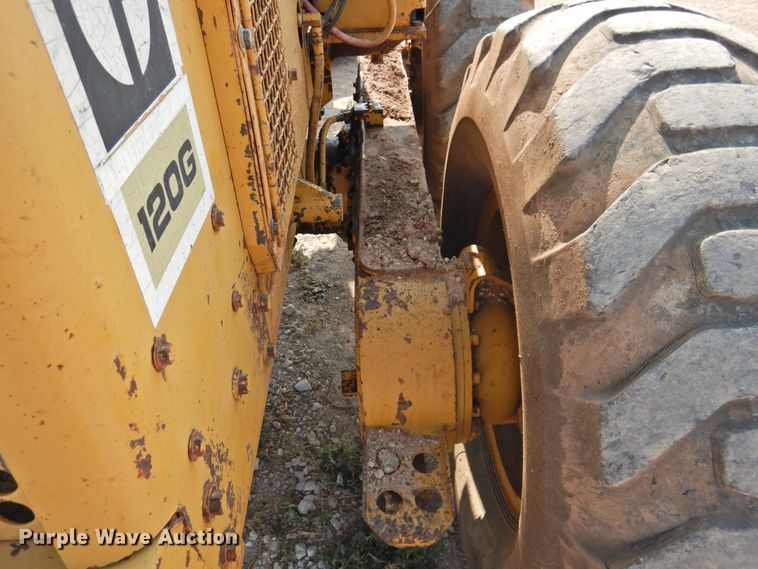 image for item DK2396 1977 Caterpillar 120G  motor grader