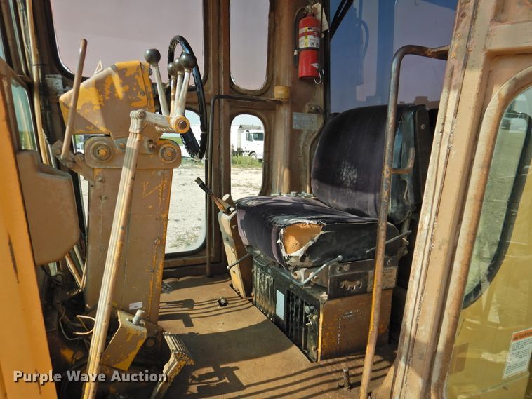 image for item DK2396 1977 Caterpillar 120G  motor grader