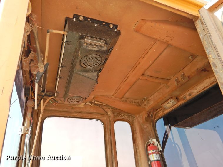 image for item DK2396 1977 Caterpillar 120G  motor grader