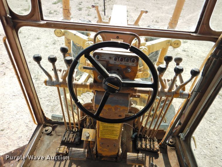image for item DK2396 1977 Caterpillar 120G  motor grader
