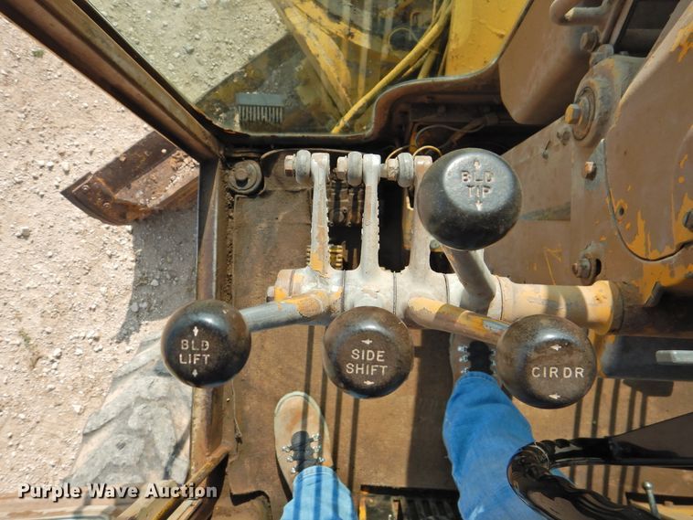 image for item DK2396 1977 Caterpillar 120G  motor grader