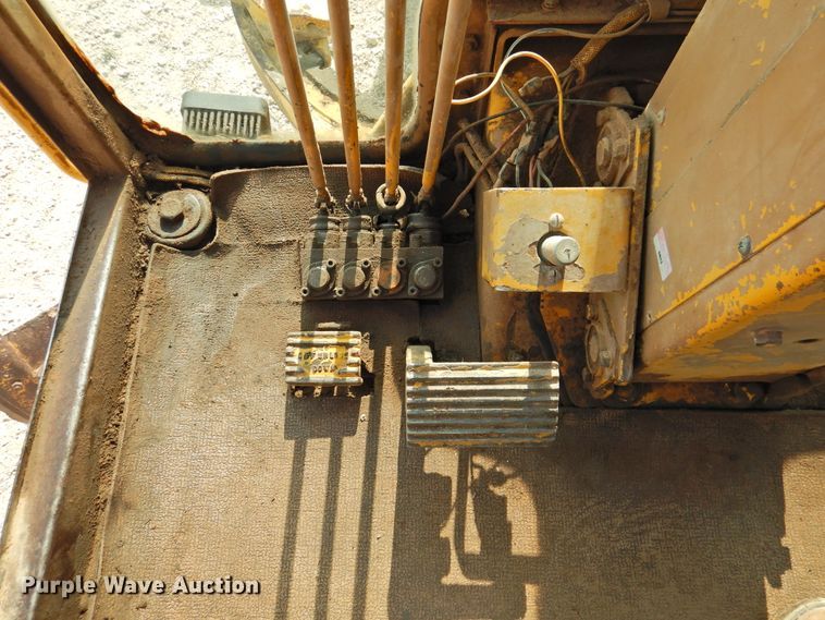 image for item DK2396 1977 Caterpillar 120G  motor grader