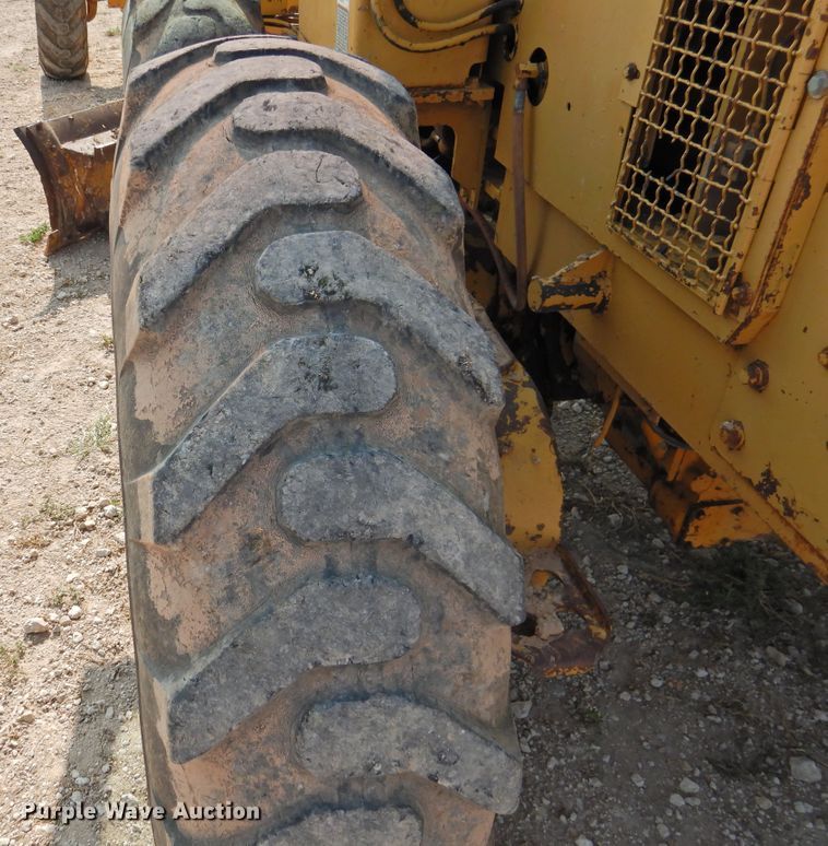 image for item DK2396 1977 Caterpillar 120G  motor grader